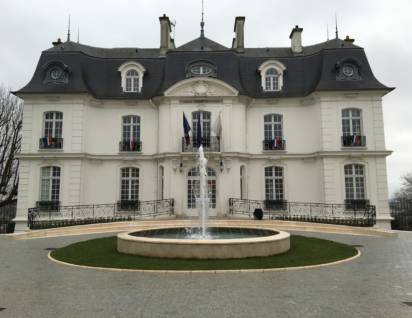 Fontaine circulaire mairie d'athis mons