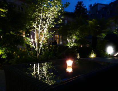 hôtel renaissance éclairage table de nuit